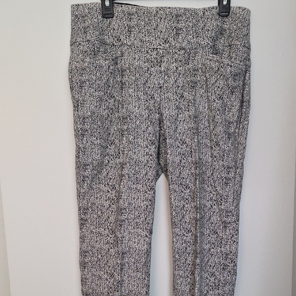 Apt. 9 Black and White Speckled Ponte Skinny Pants